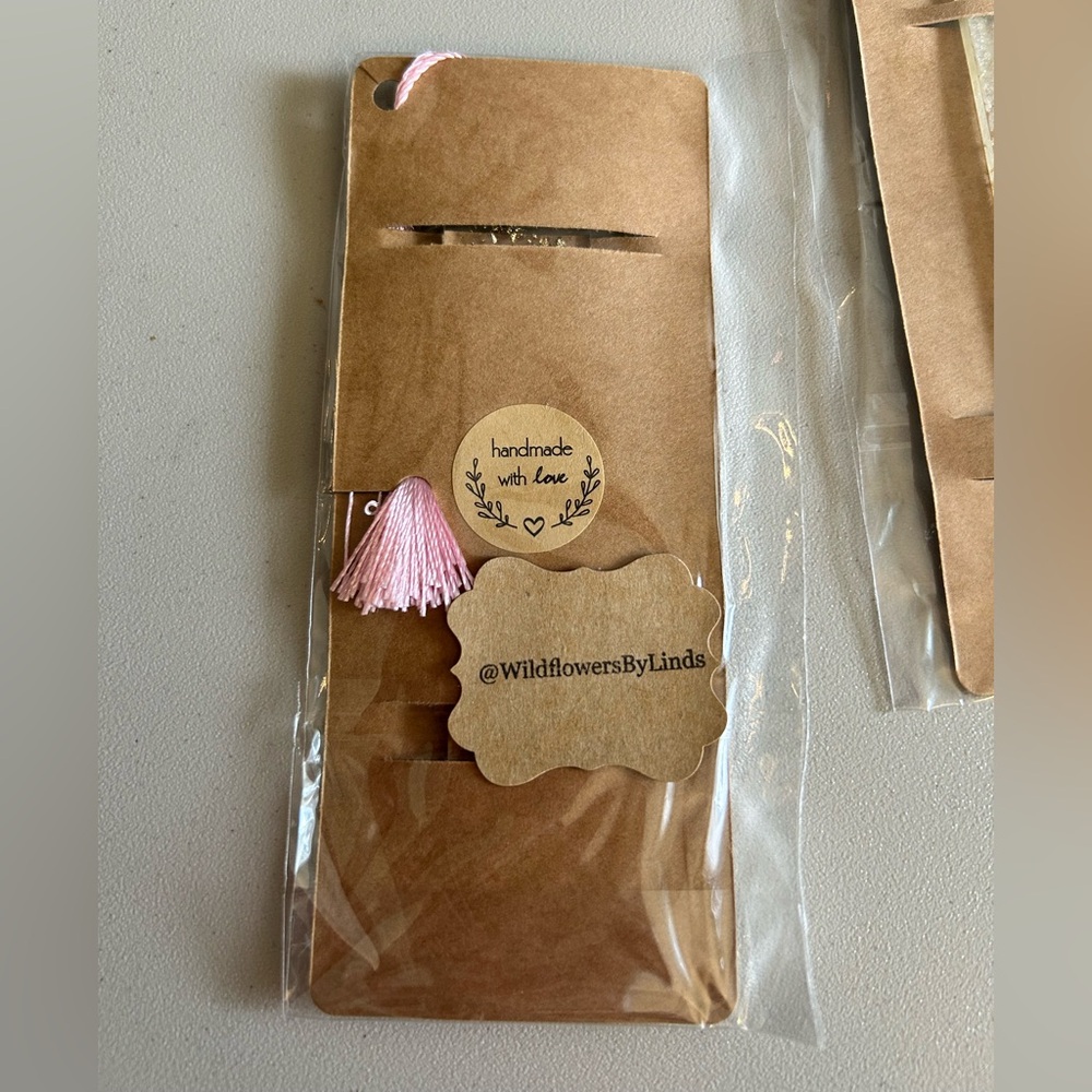 Handcrafted Resin Bookmark Set - Picture 7 of 9